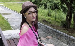 欧美巨乳亚洲第一社区